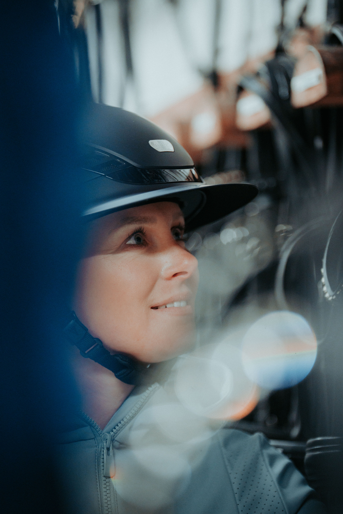 AIRLUXE PURE LONG VISOR<br>RIDING HELMET