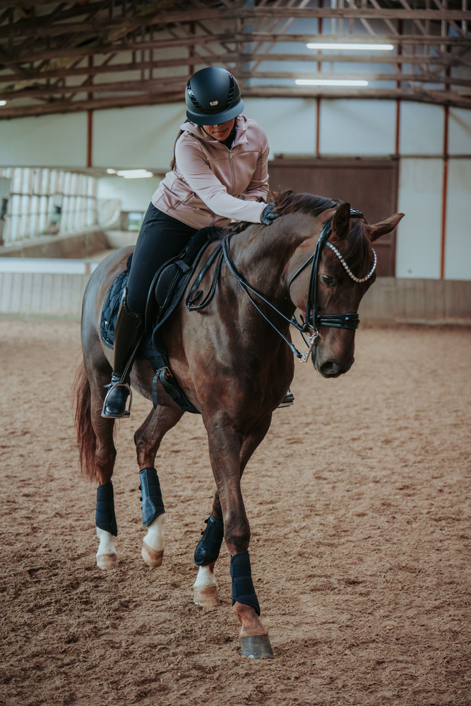 AIRLUXE PURE LONG VISOR<br>RIDING HELMET