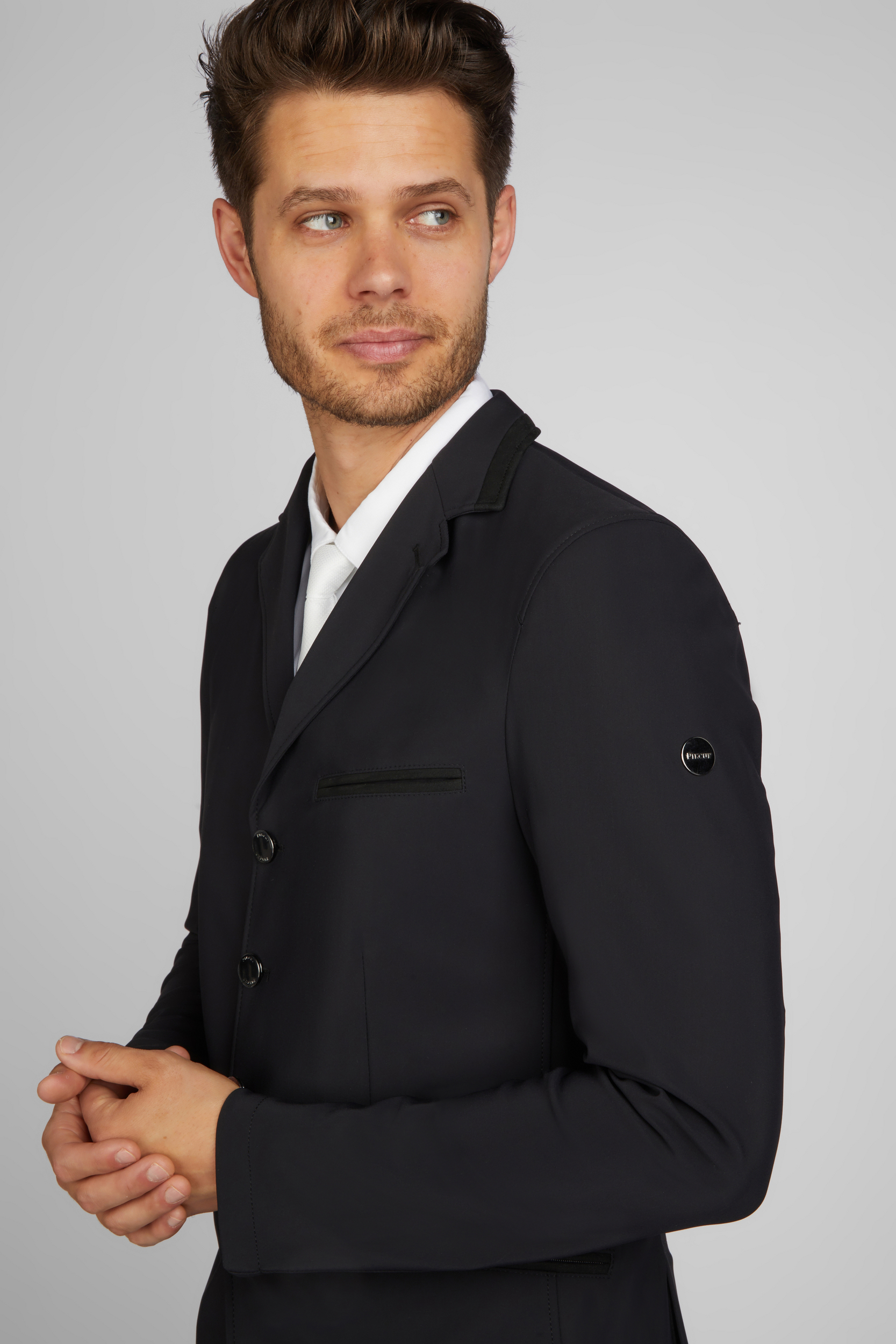PIKEUR LUIS<br>SAKKO