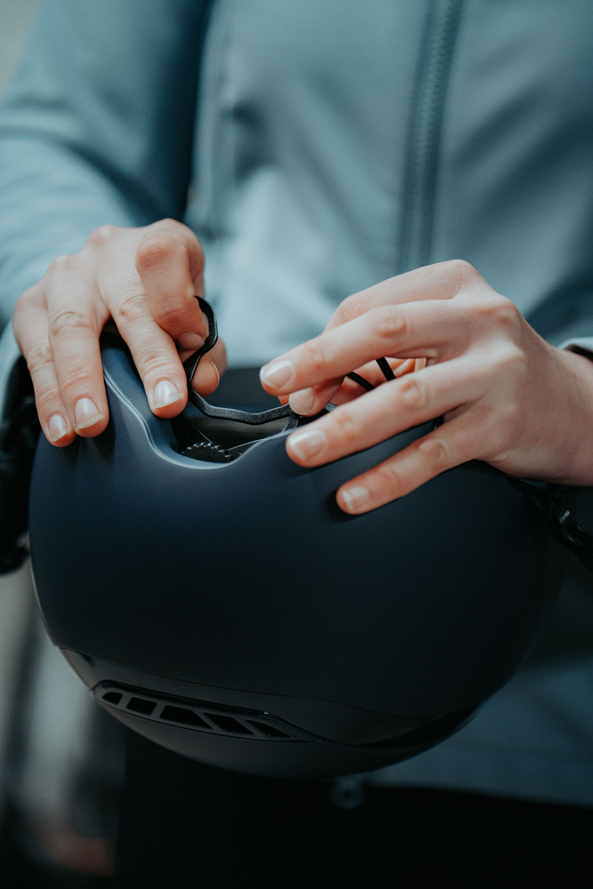 AIRLUXE PURE LONG VISOR<br>RIDING HELMET