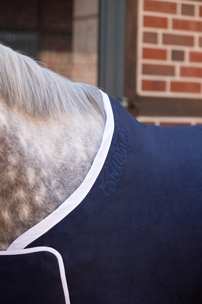 FLEECE SHOW<br>SWEAT RUG