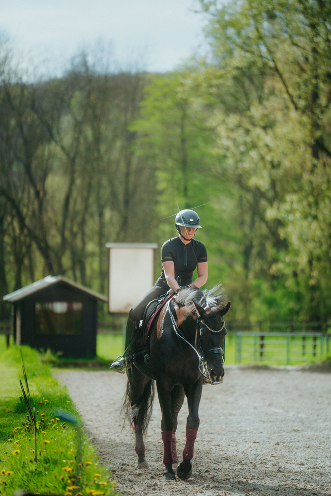 AIRLUXE SUPREME GLAM LONG VISOR<br>RIDING HELMET