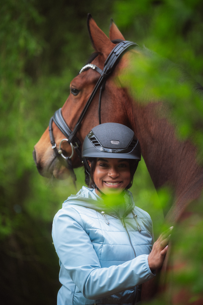 AIRLUXE SUPREME GLAM SHORT VISOR<br>RIDING HELMET