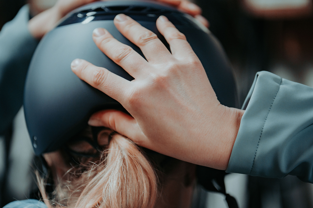 AIRLUXE PURE LONG VISOR<br>RIDING HELMET