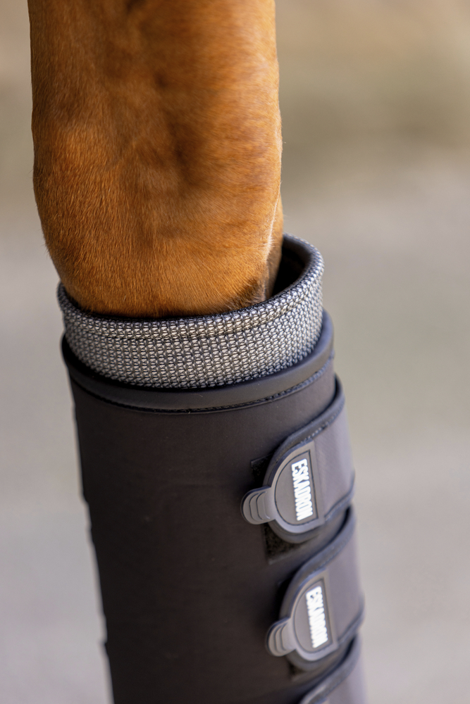 NEO<br>STALLGAMASCHEN