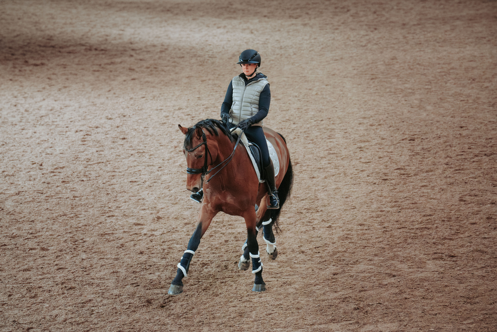 AIRLUXE SUPREME GLAM LONG VISOR<br>RIDING HELMET