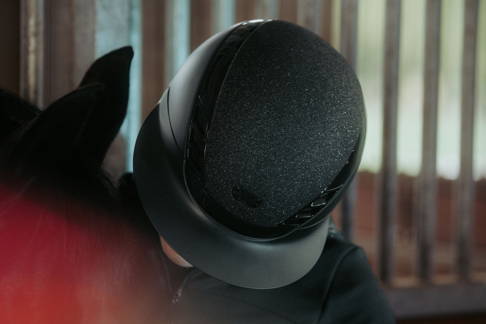 AIRLUXE SUPREME GLAM LONG VISOR<br>RIDING HELMET