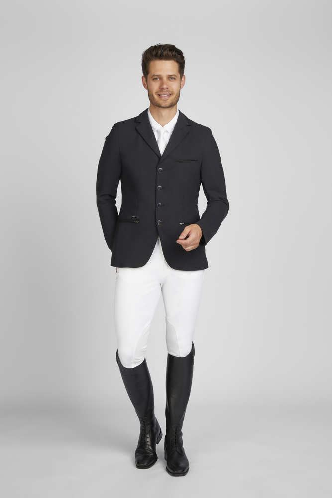 PIKEUR LUIS<br>SAKKO