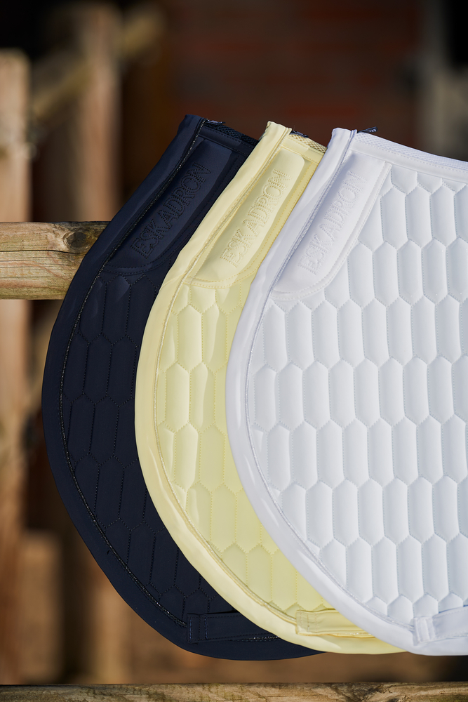SOFTSHELL AVANTGARDE<br>SADDLE CLOTH