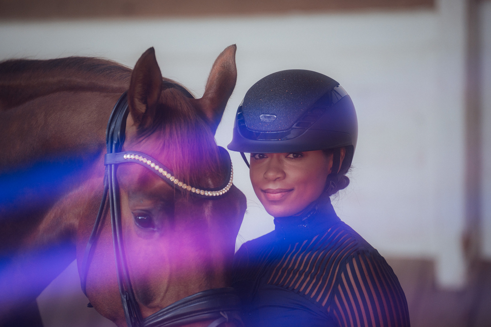 AIRLUXE SUPREME GLAM SHORT VISOR<br>RIDING HELMET