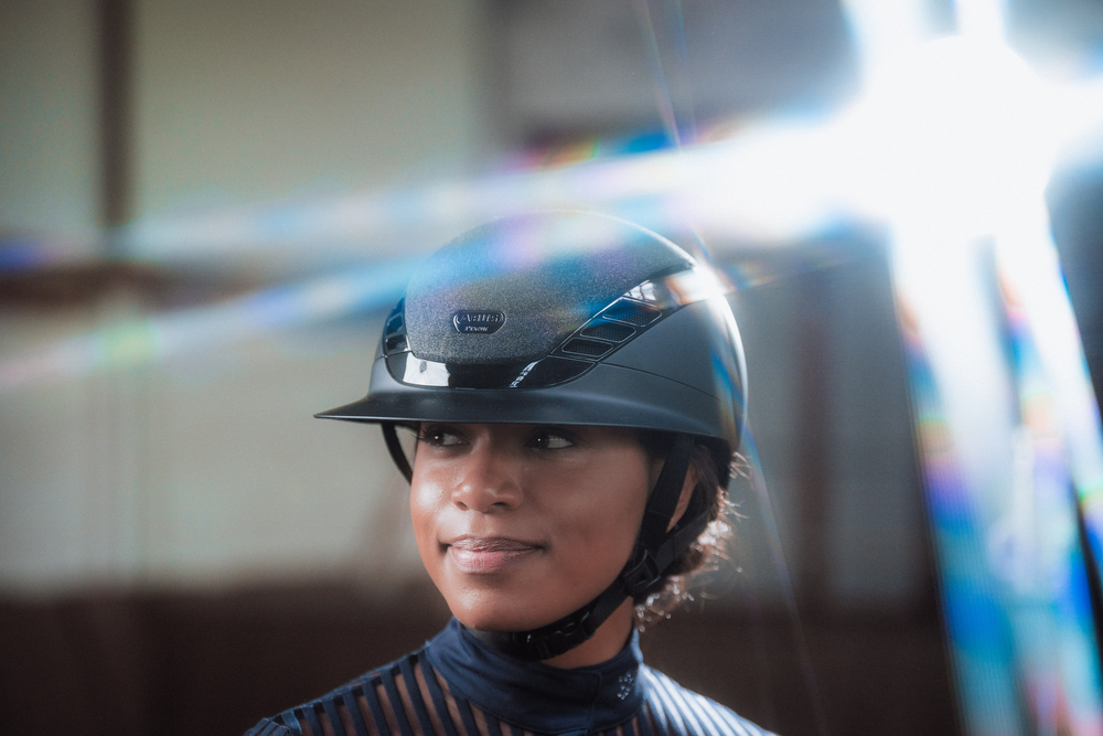 AIRLUXE SUPREME GLAM LONG VISOR<br>RIDING HELMET