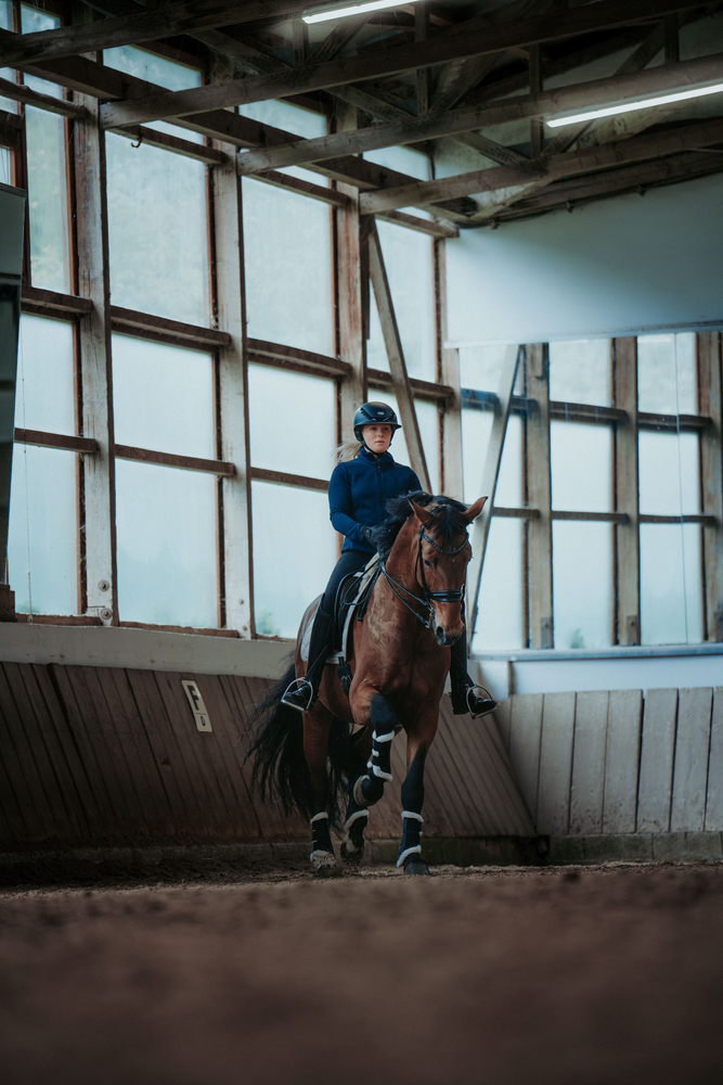 AIRLUXE PURE LONG VISOR<br>RIDING HELMET