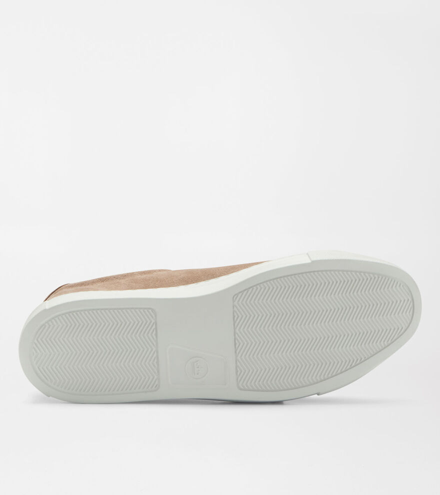 Women's Vantage Lite Suede Sneaker