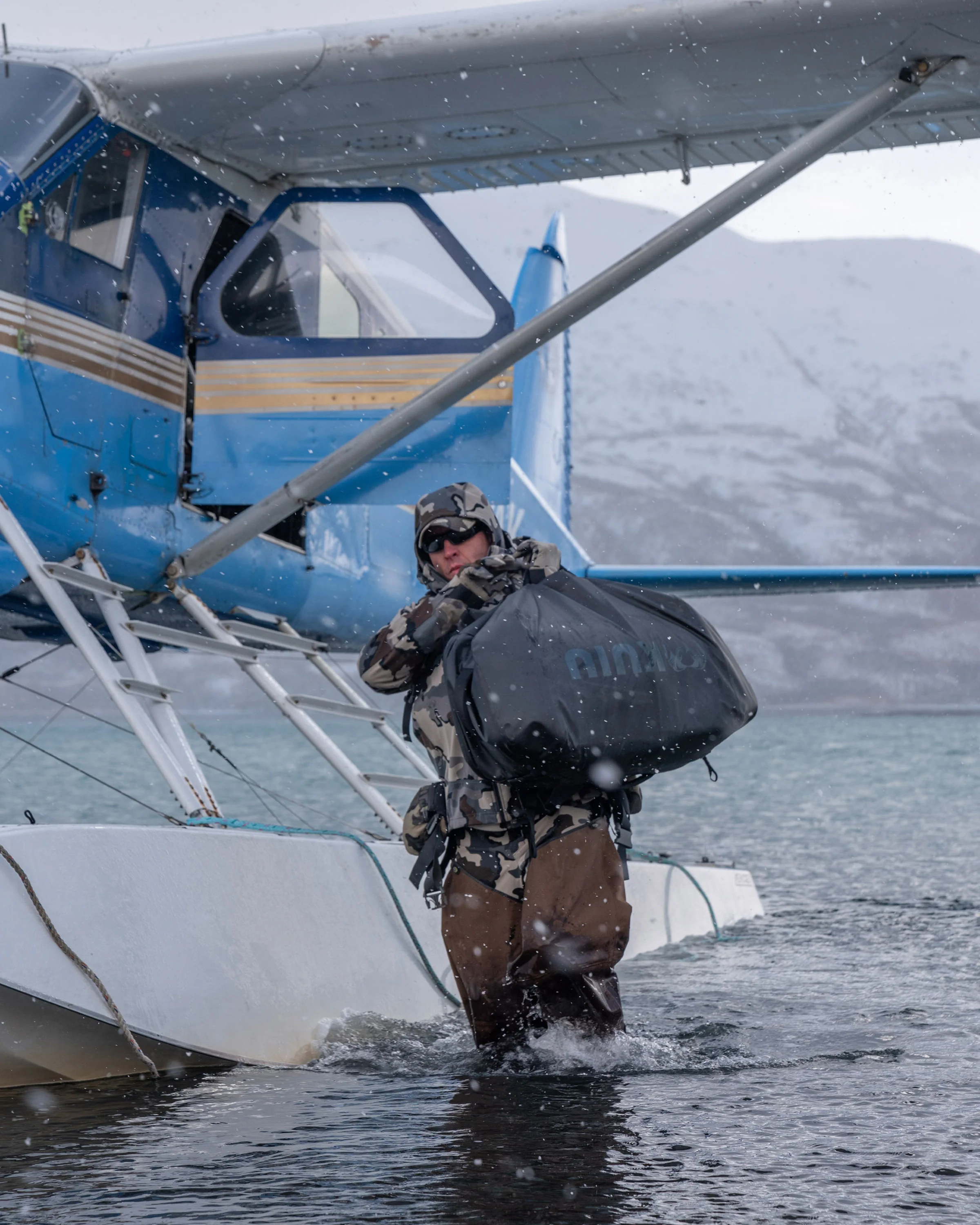 Waypoint 10400 Duffel | Vias