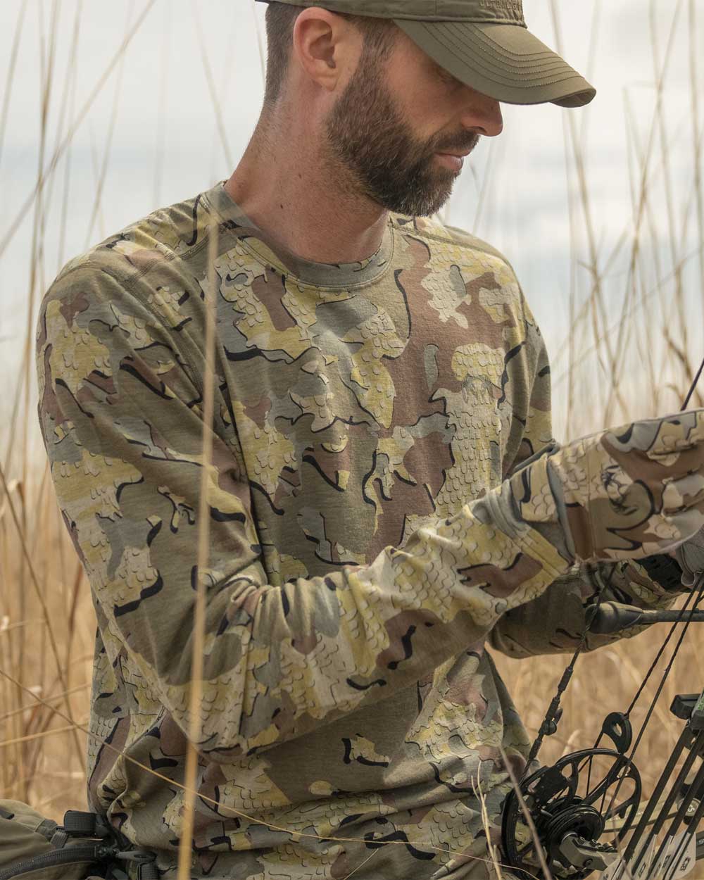 ULTRA Merino 120 LT LS Crew-T | Olive