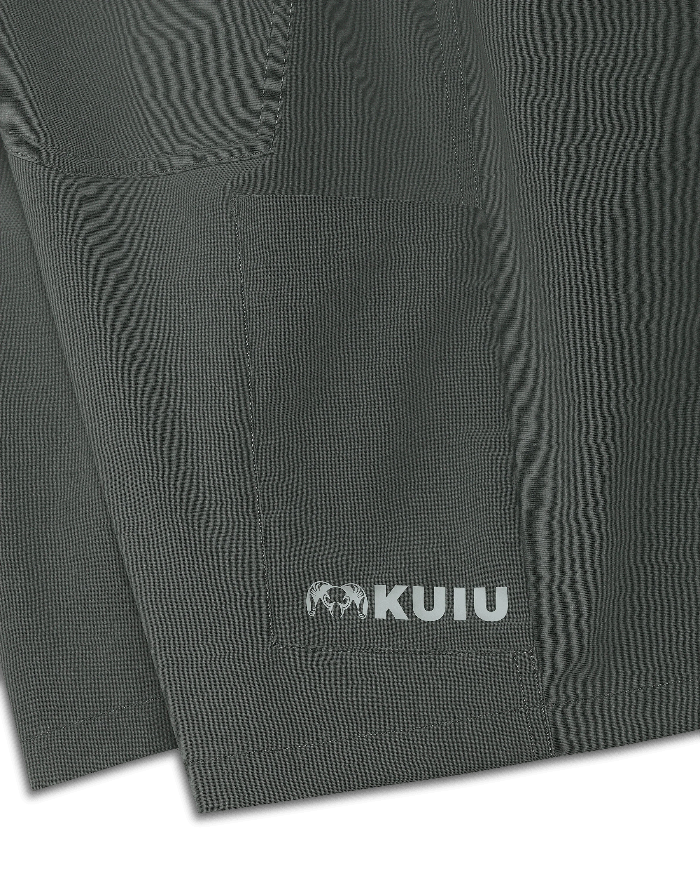 Bridger 10″ Short | Gunmetal