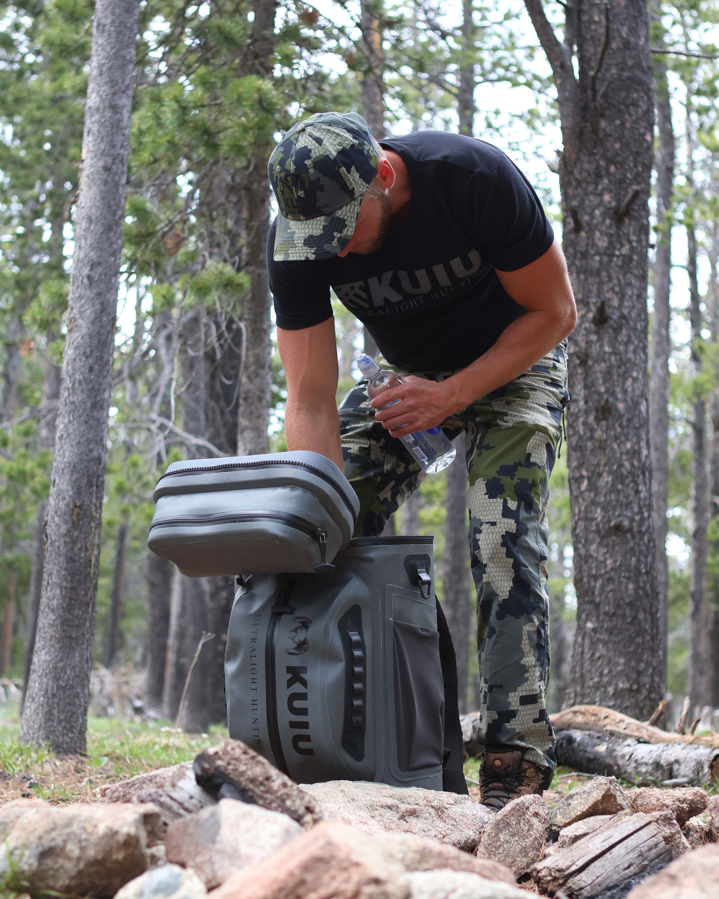 Koniag 2000 Cooler Backpack | Coyote Brown