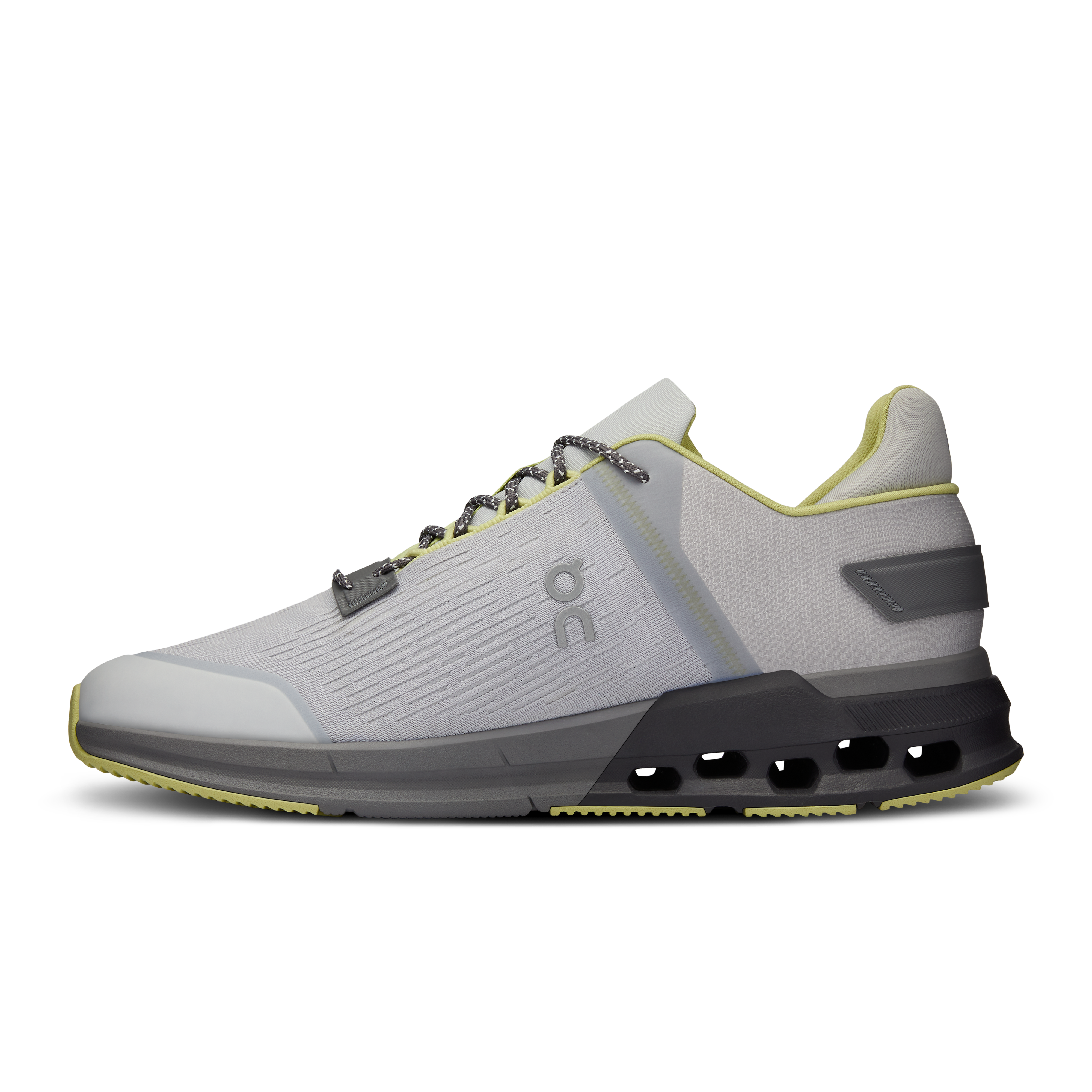 The Cloudnova Flux: Light and versatile workout shoe