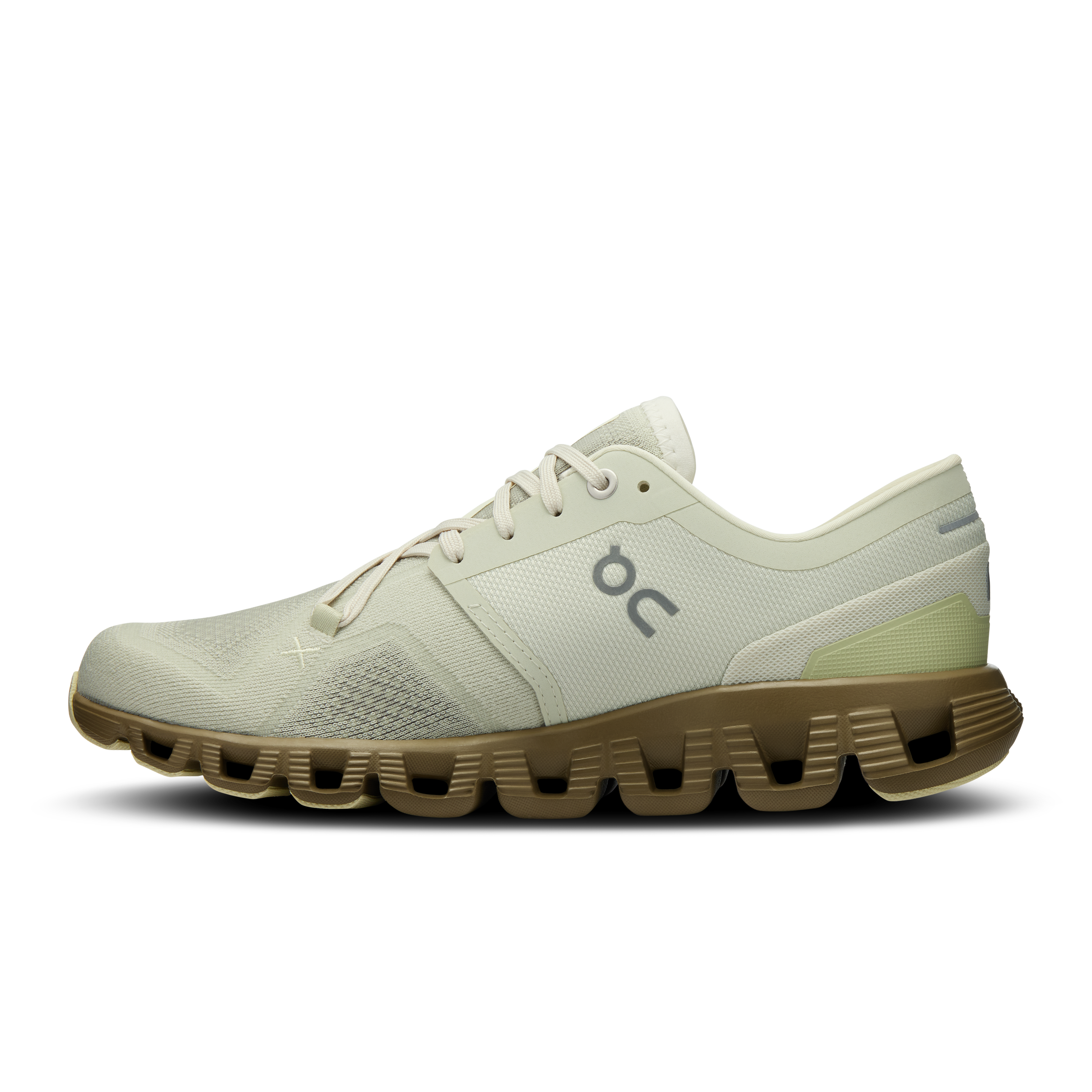 The Cloud X 3: Reactive shoe for multiple workouts