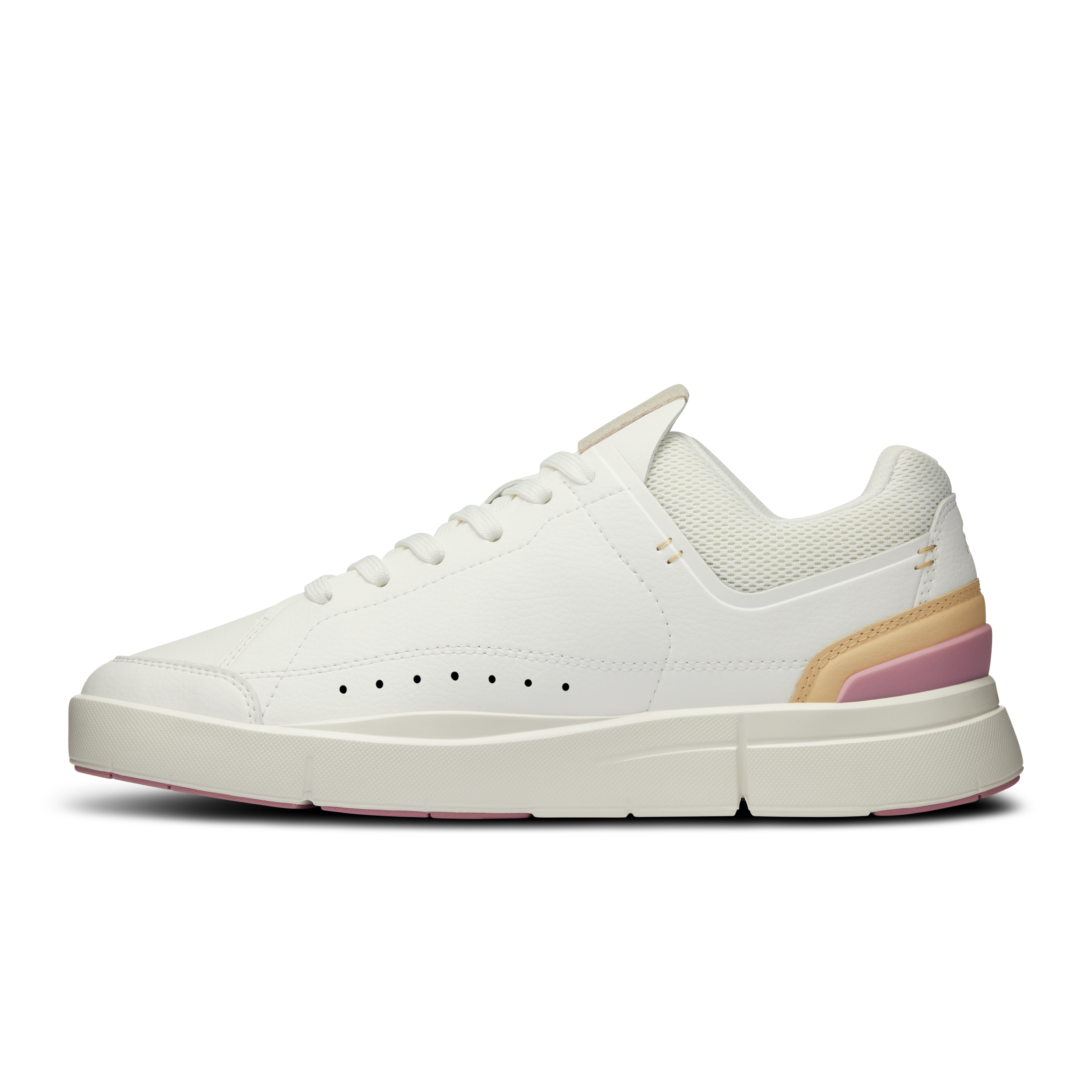 THE ROGER Centre Court: Iconic all-day performance shoe