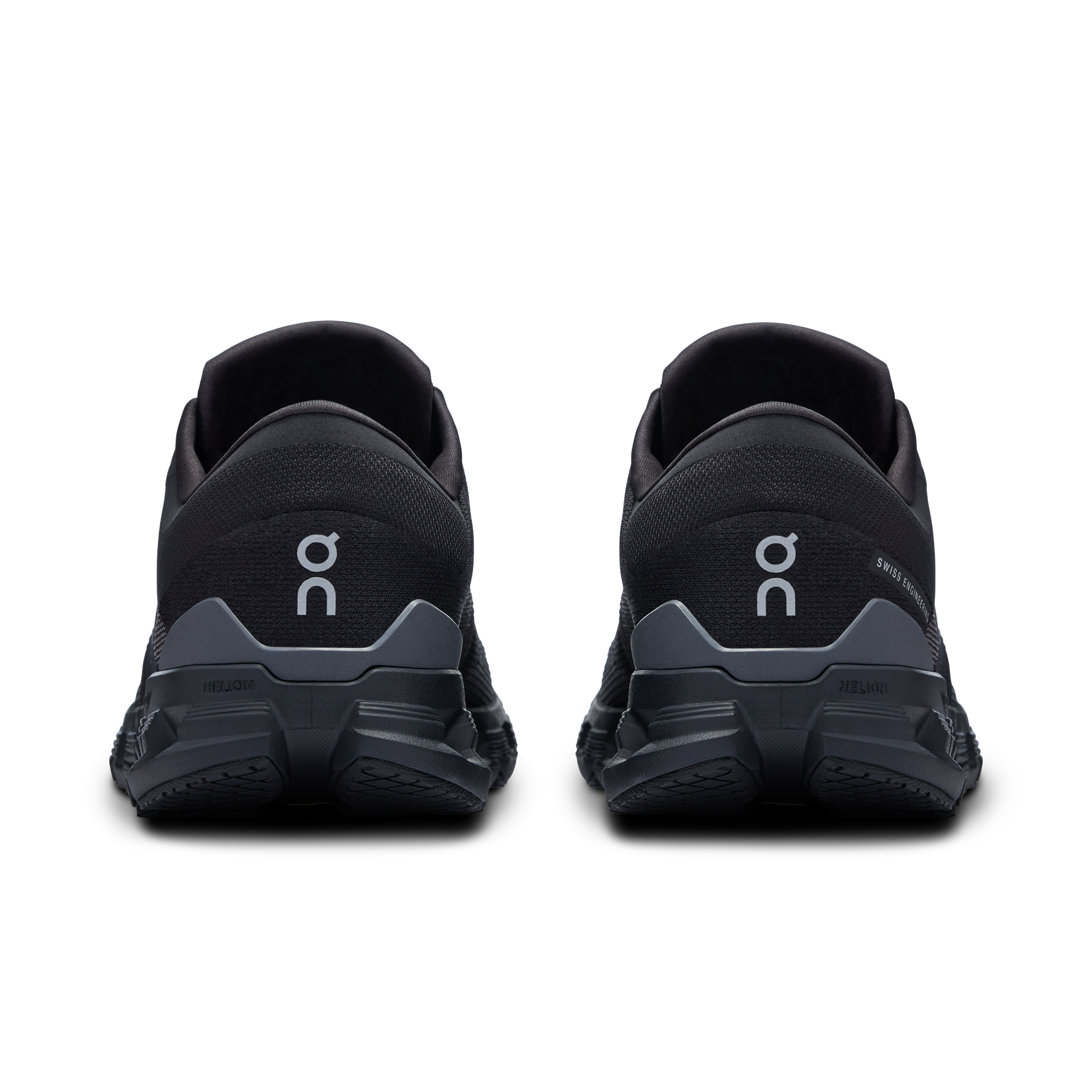 Cloud X 4: A Versatile Men’s Training Shoe For The Gym