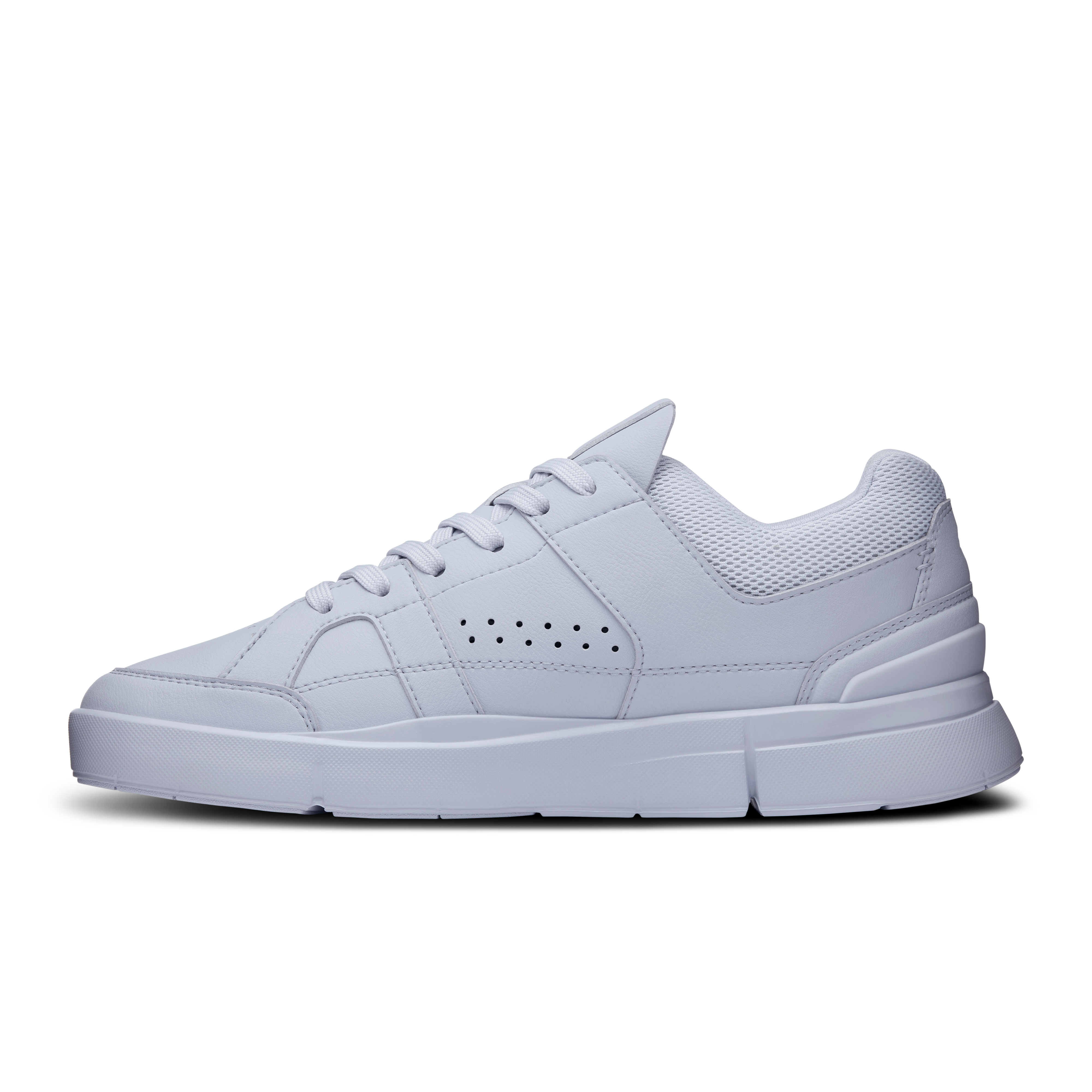 THE ROGER Clubhouse Women: the statement sneaker