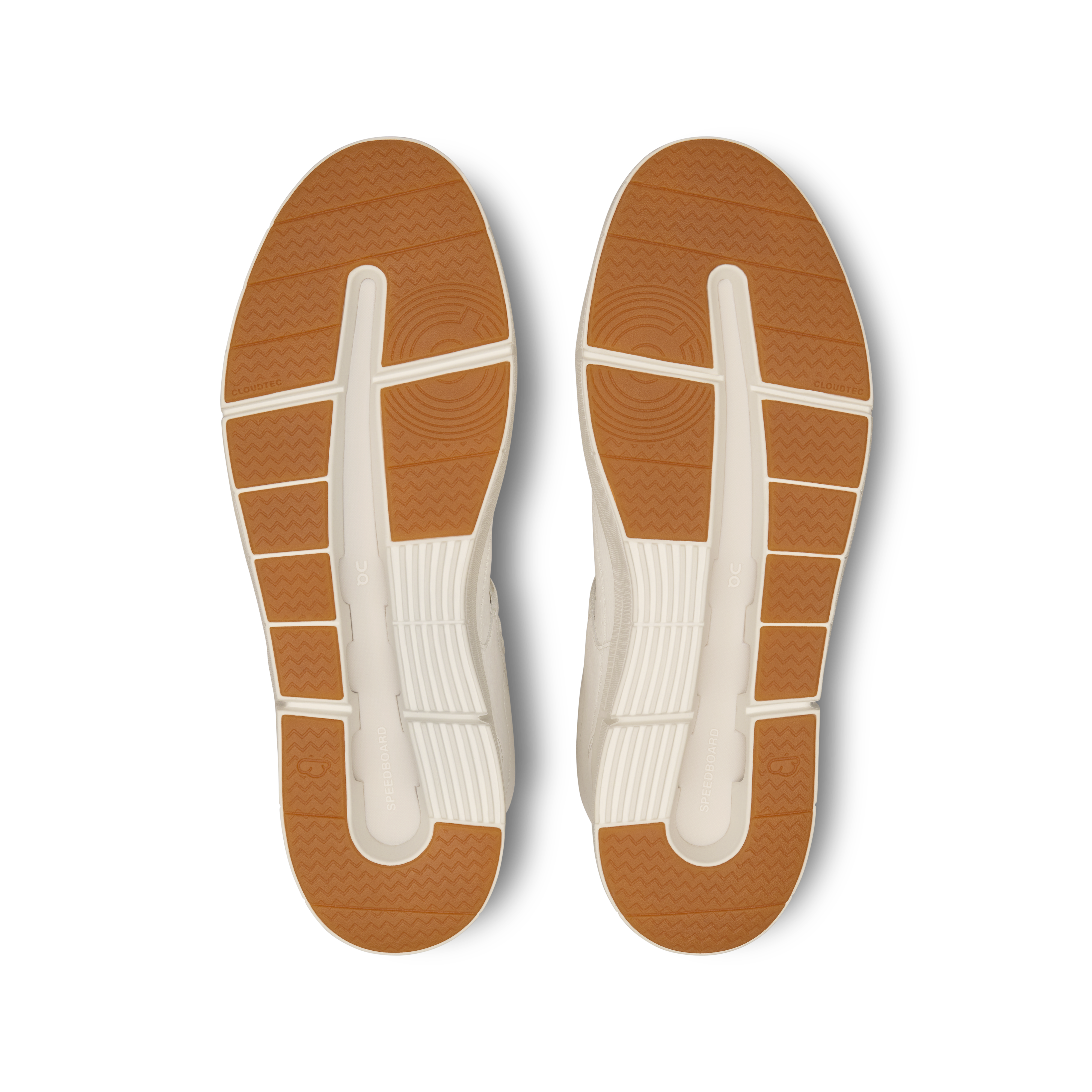 THE ROGER Clubhouse Mid: The '90s all-day everyday shoe