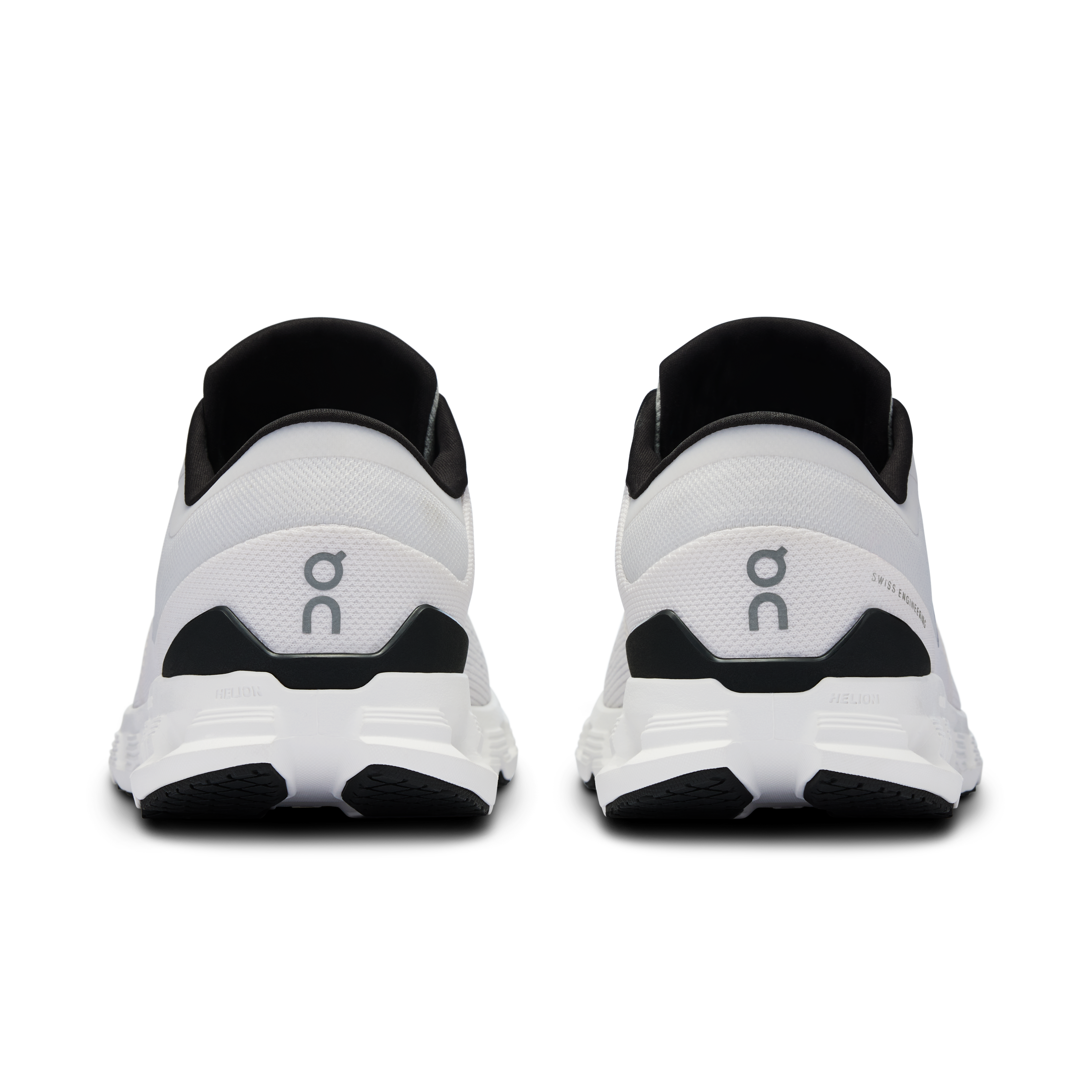 Cloud X 4: A Versatile Men’s Training Shoe For The Gym