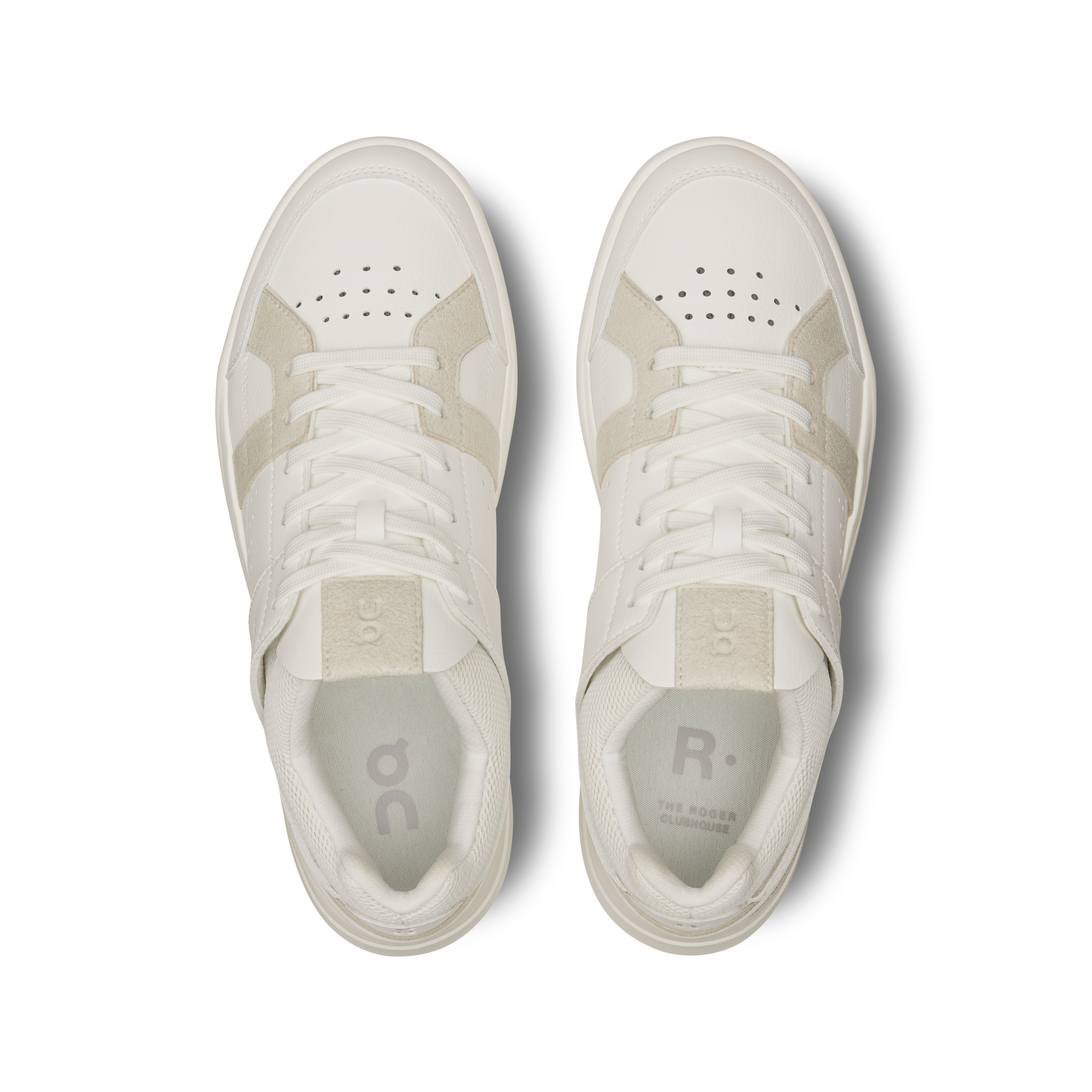 THE ROGER Clubhouse Women: the statement sneaker