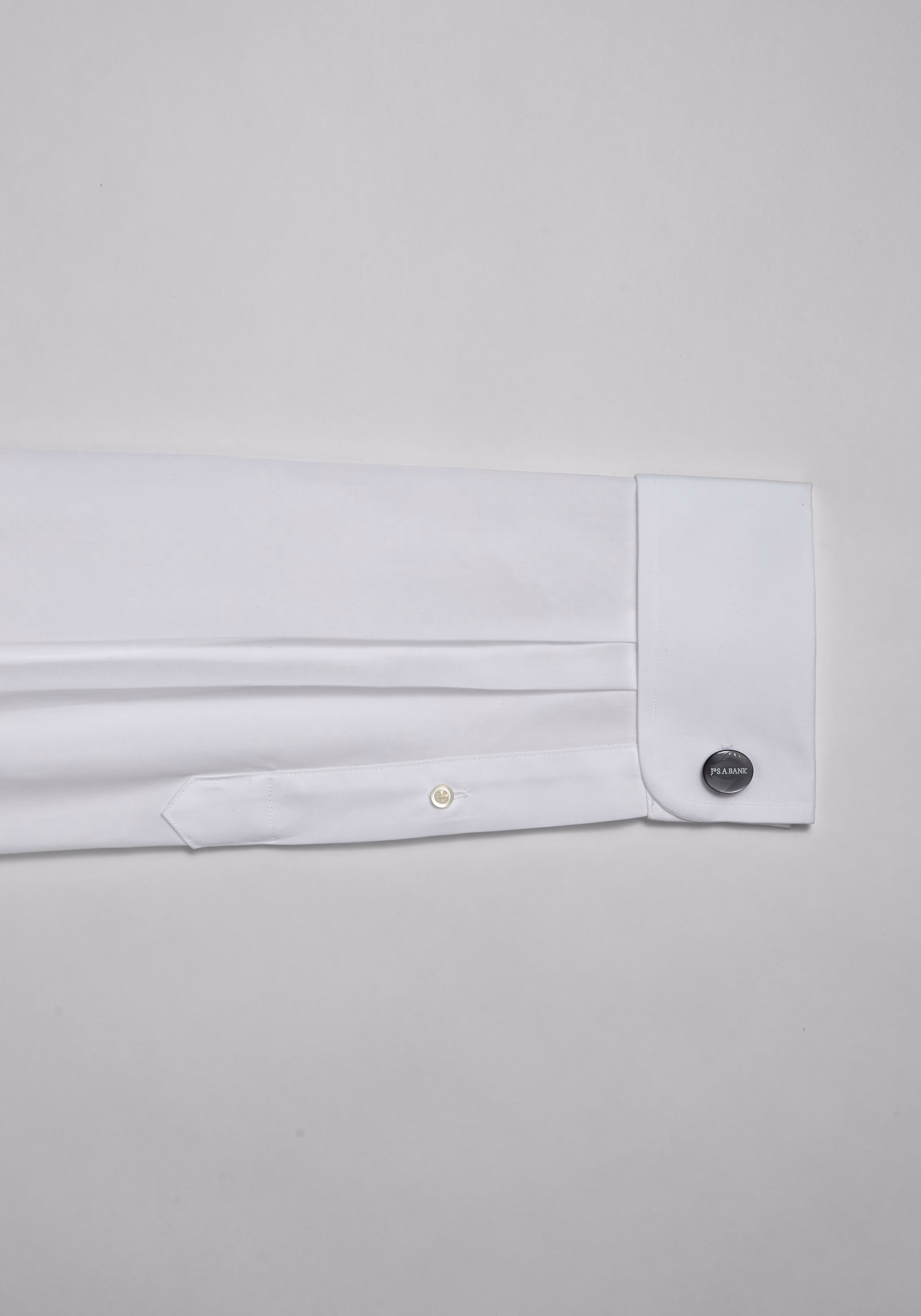 Reserve Collection Traditional Fit Wing Collar French Cuff Five-Pleat Formal Dress Shirt