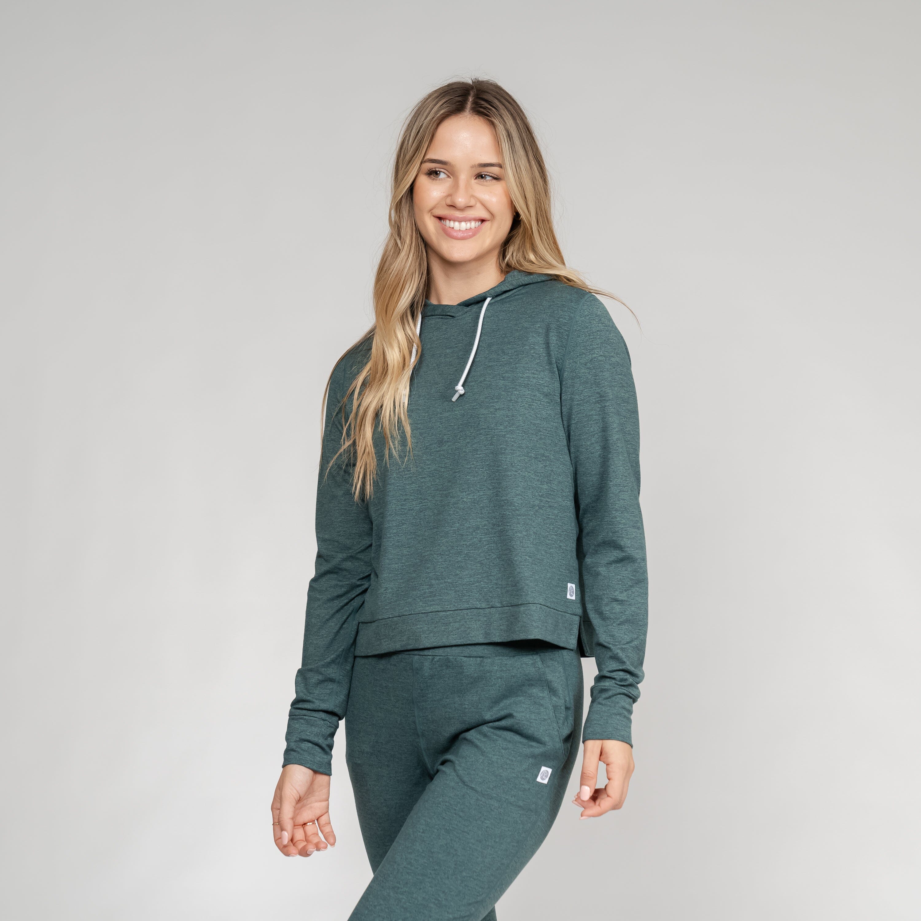 Tempo Performance Hoodie                   j