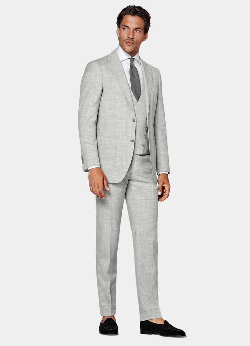Light Grey Three-Piece Tailored Fit Havana Suit
