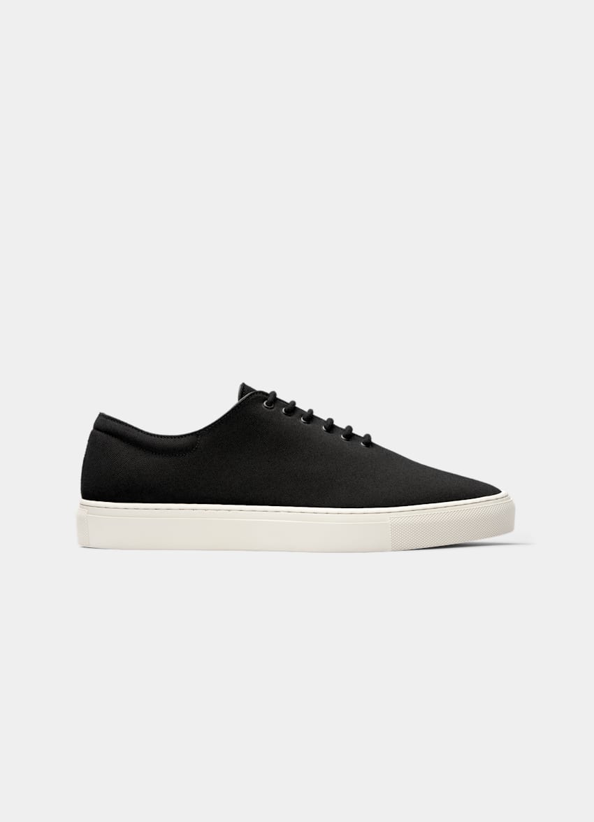 Black Sneaker