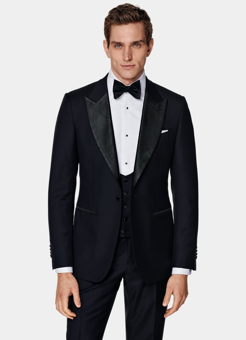 Navy Three-Piece Tailored Fit Lazio Tuxedo