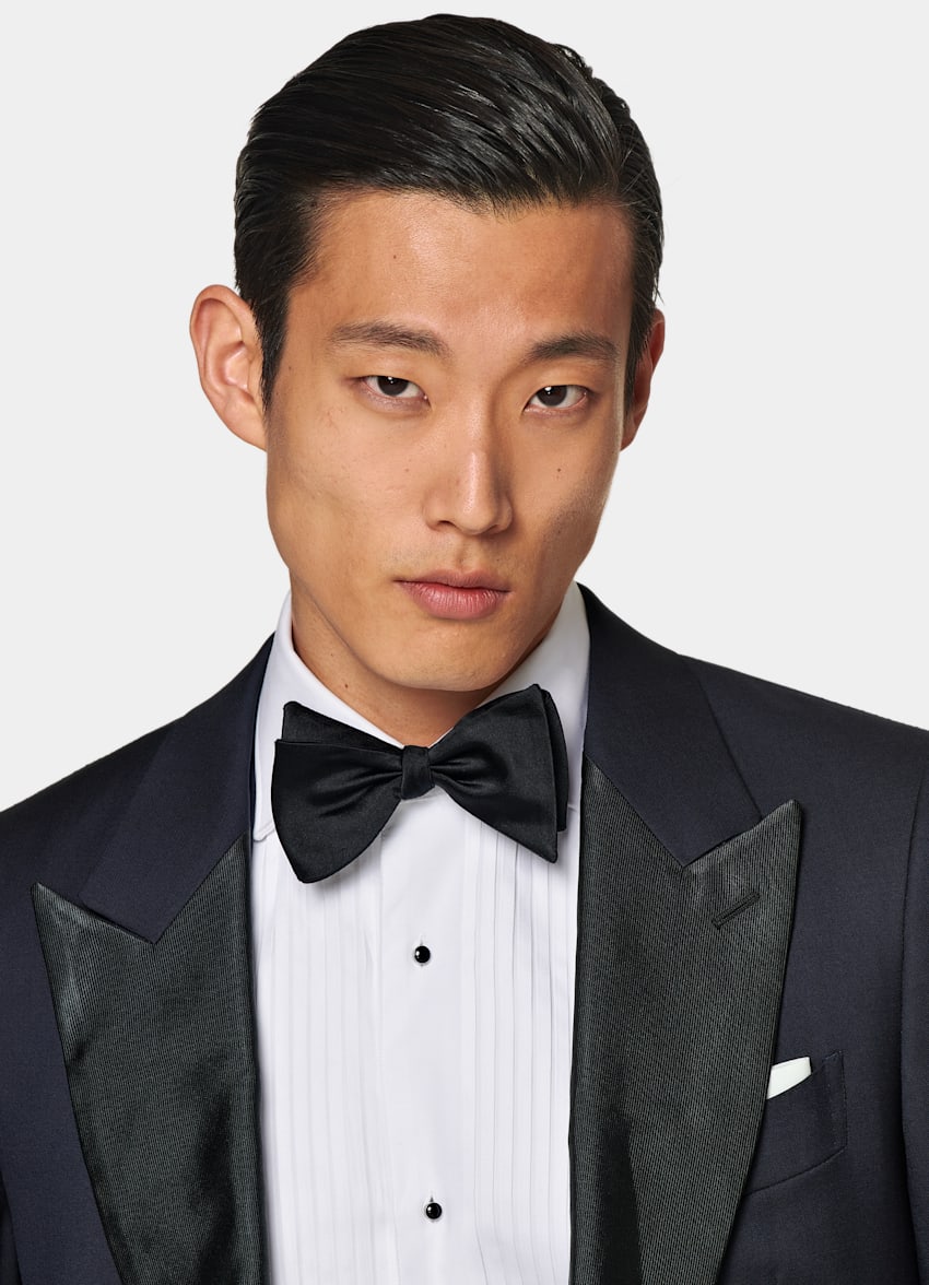 Navy Three-Piece Tailored Fit Lazio Tuxedo