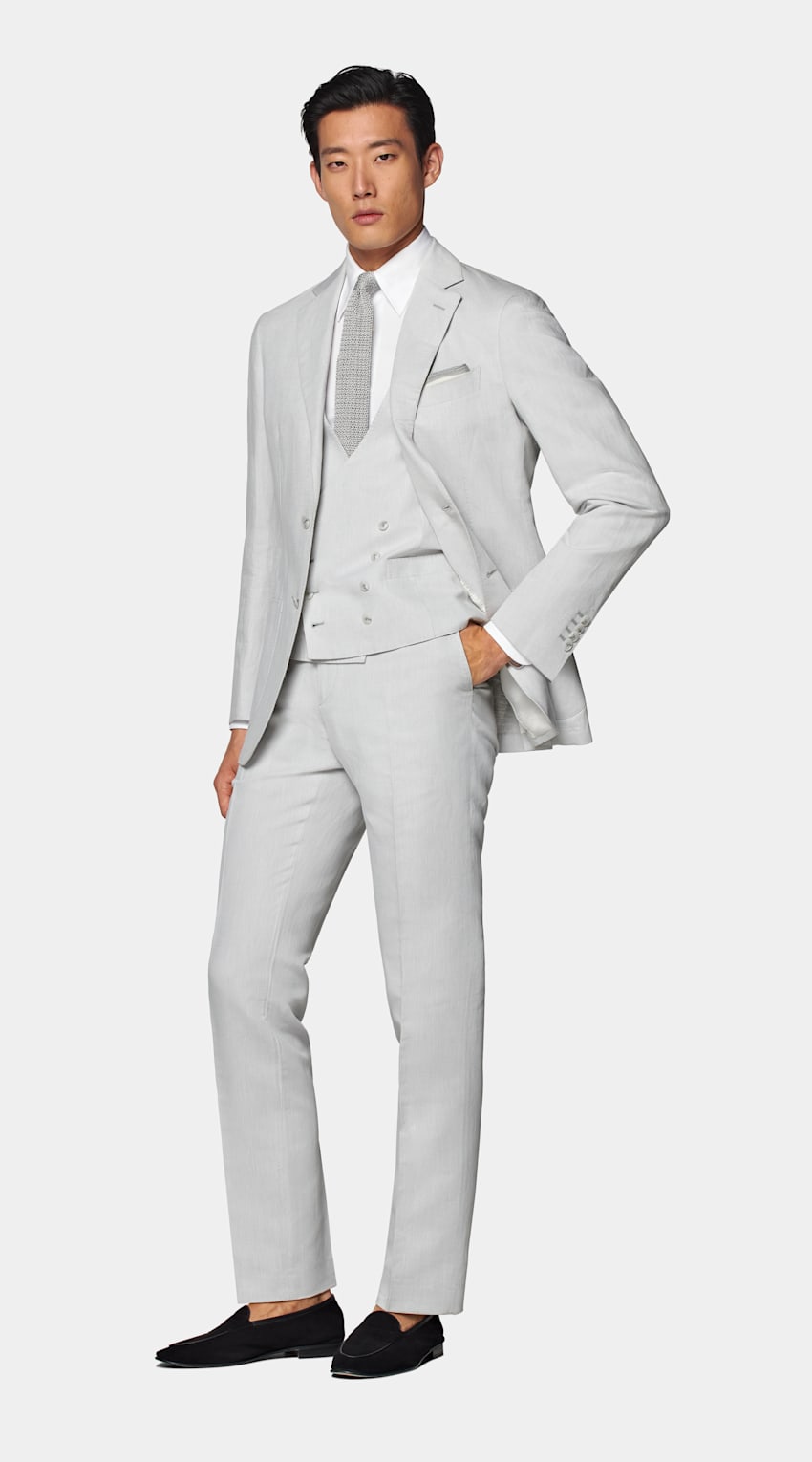 Light Grey Three-Piece Tailored Fit Havana Suit