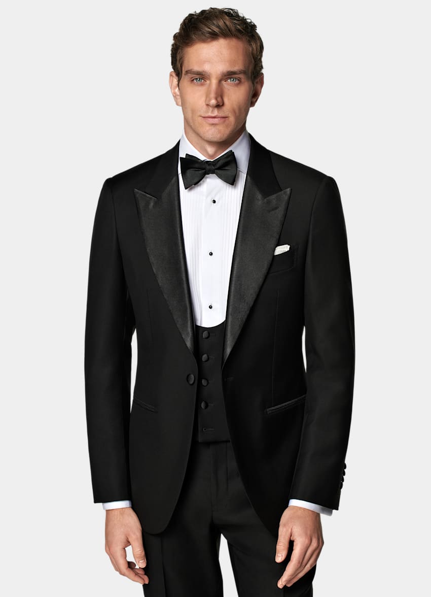 Black Three-Piece Tailored Fit Lazio Tuxedo
