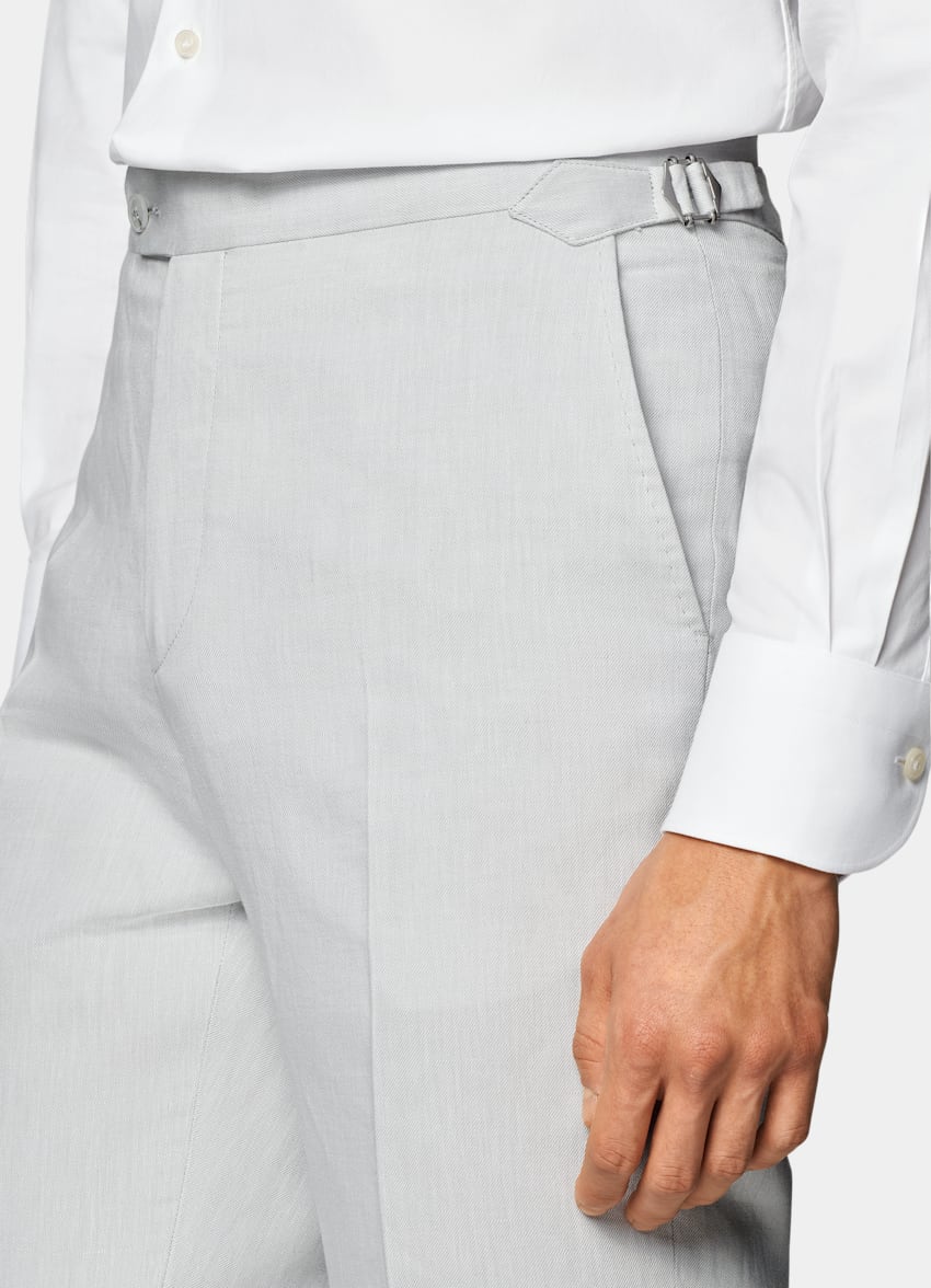 Light Grey Three-Piece Tailored Fit Havana Suit