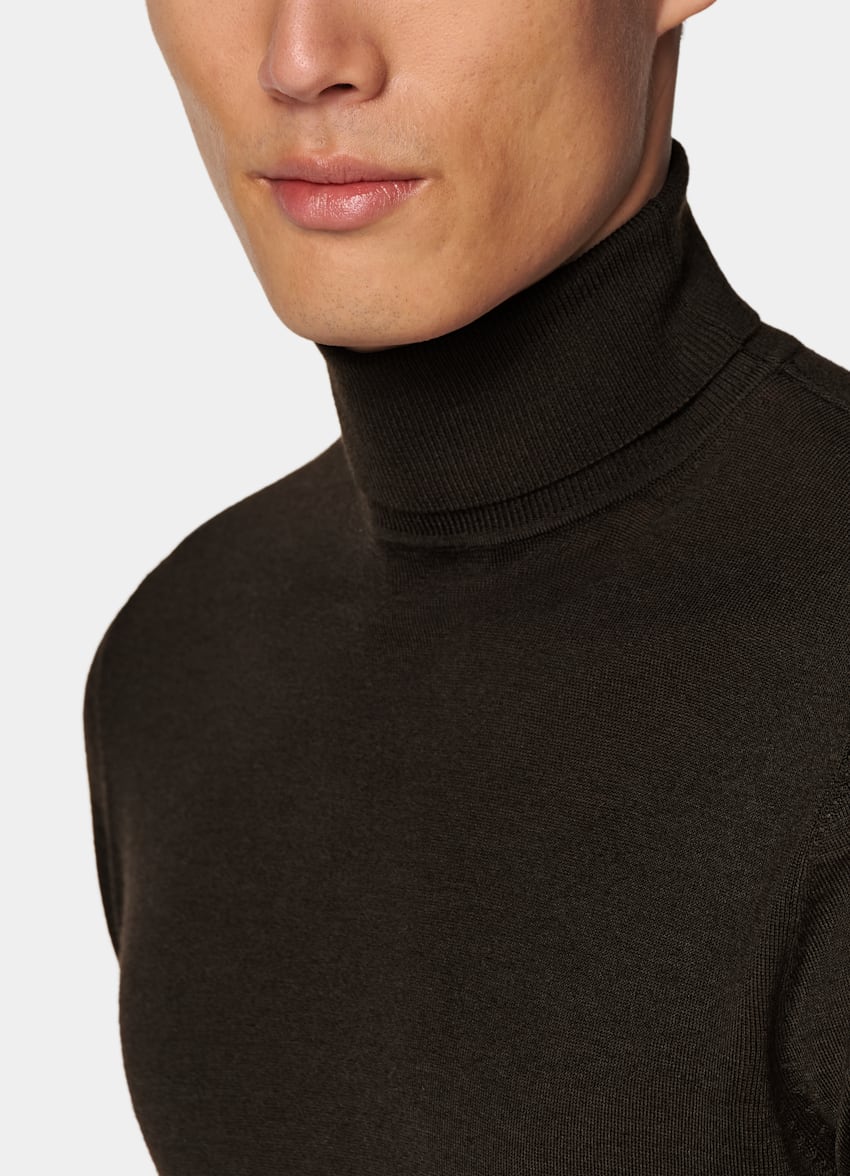 Dark Brown Merino Turtleneck