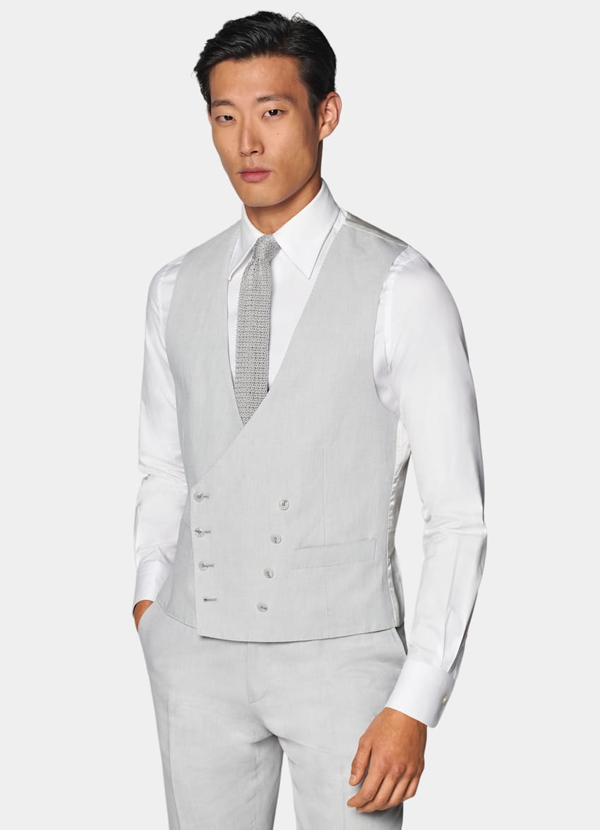 Light Grey Three-Piece Tailored Fit Havana Suit
