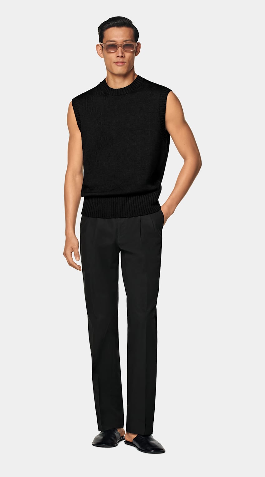 Black Sleeveless Crewneck