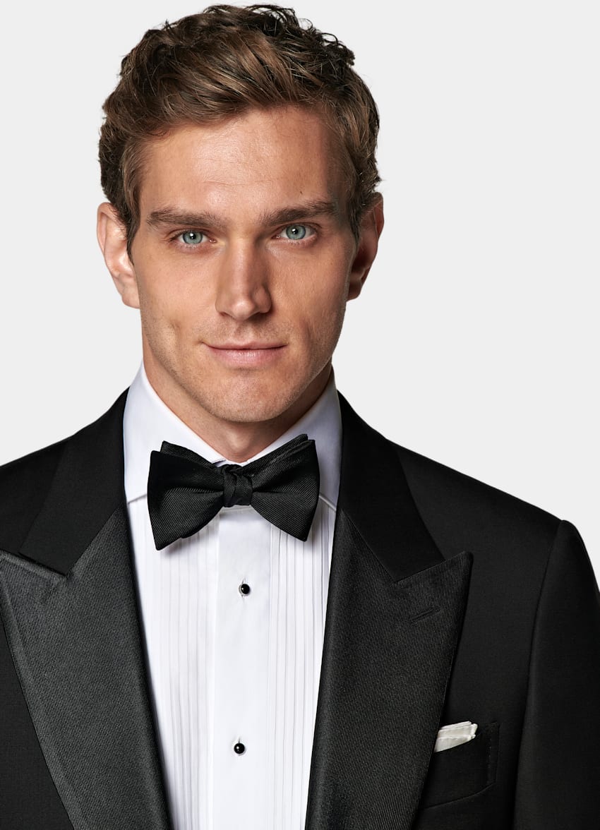 Black Three-Piece Tailored Fit Lazio Tuxedo