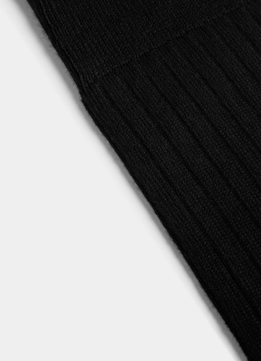 Black Ribbed Regular Socks