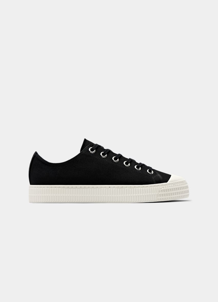 Black Sneaker