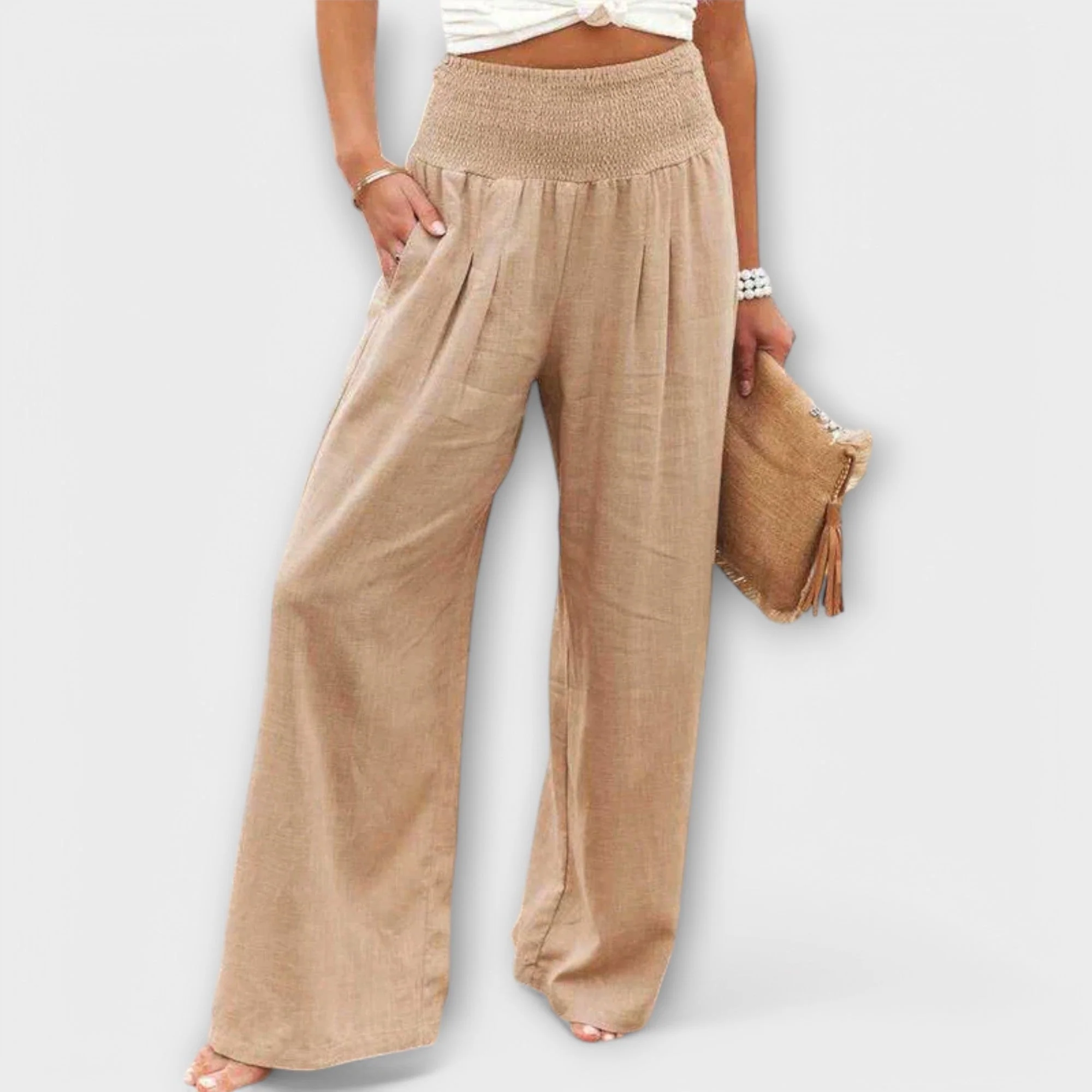 Reina – Tropical Pants in Relaxed Style