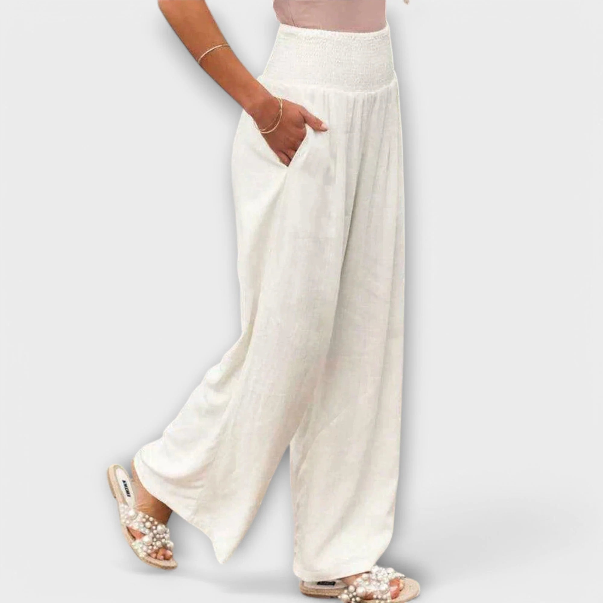 Reina – Tropical Pants in Relaxed Style