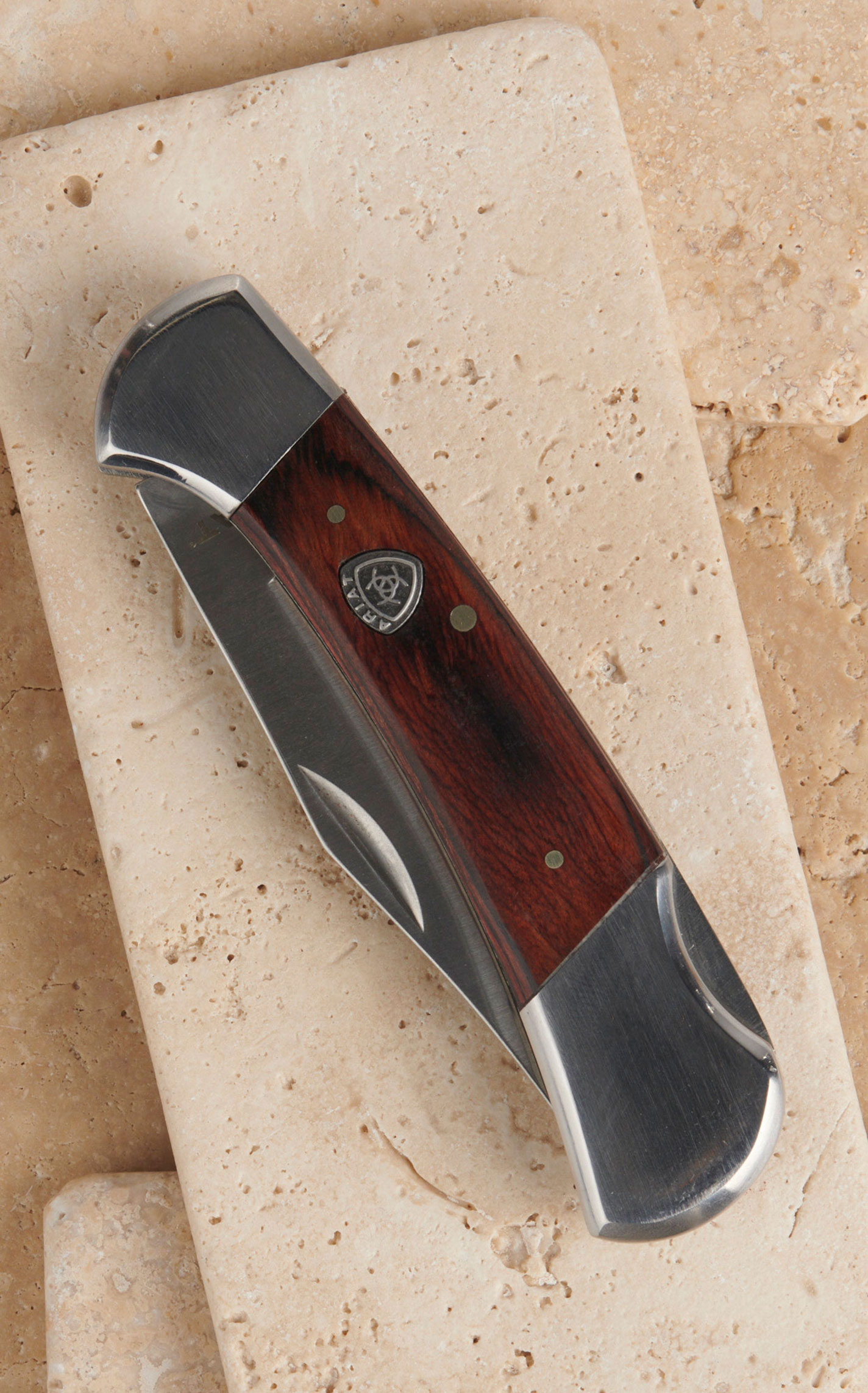 Ariat large Single Smooth Blade Woodgrain Handle Folding Knife - Image 3
