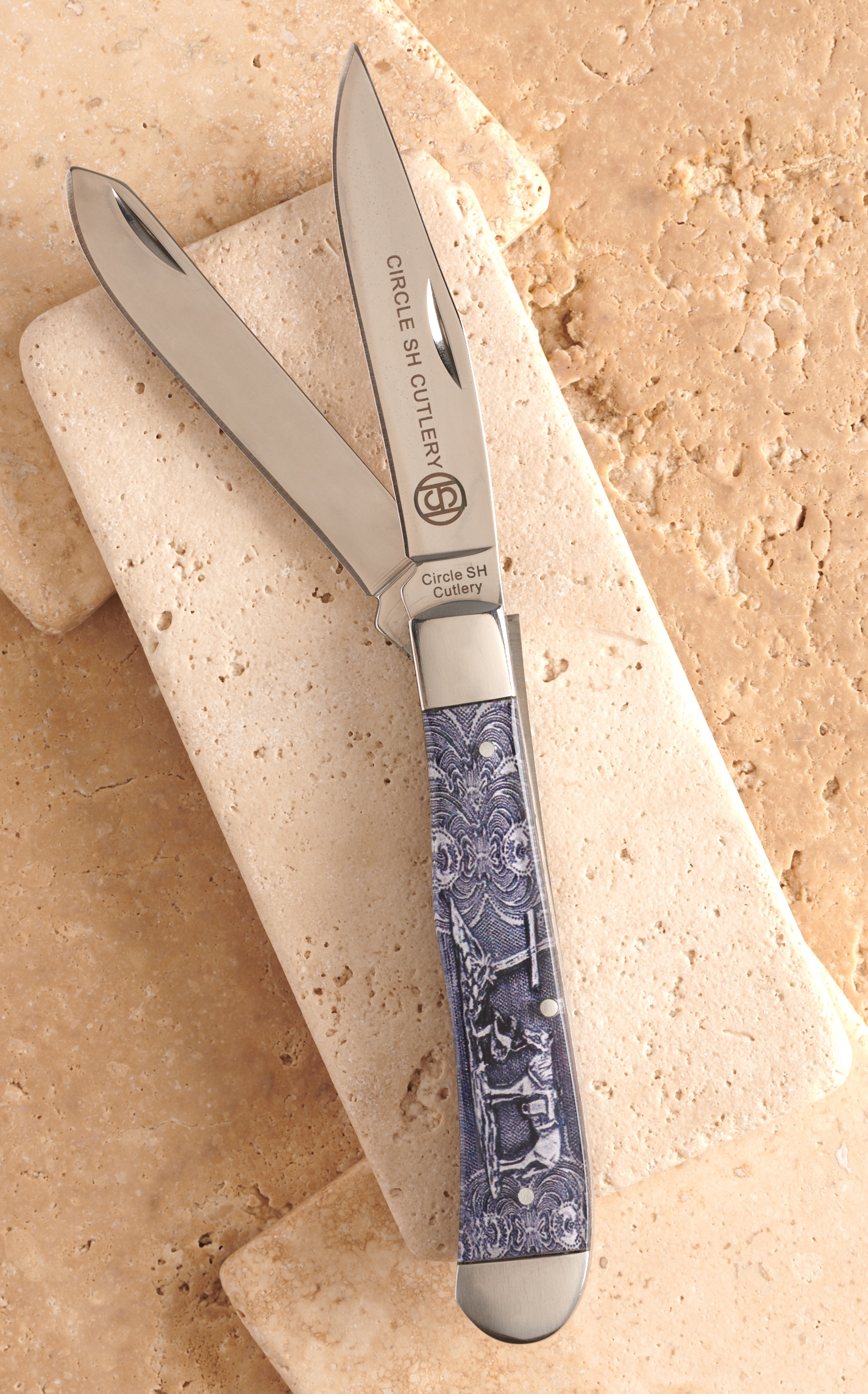 Circle SH Cutlery Acrylic Praying Cowboy Print Trapper Knife - Image 1