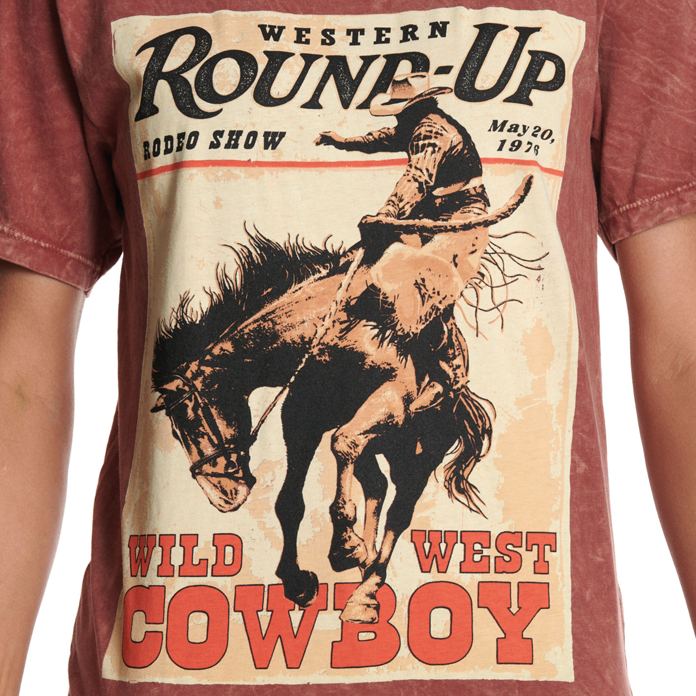 Lotus Fashion Women's Red Round Up Wild West Cowboy Graphic T-Shirt - Image 1