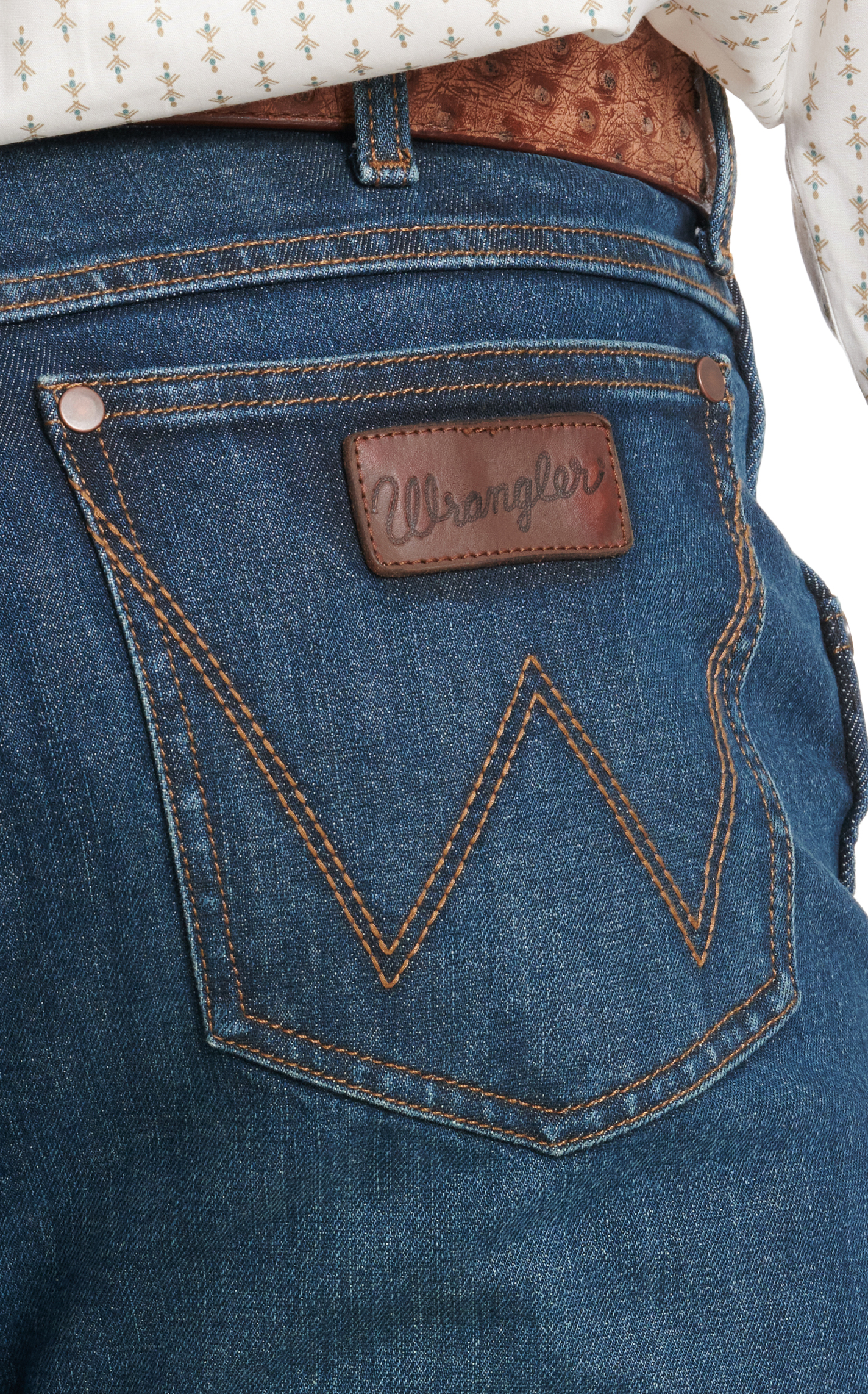 Wrangler Retro Men's Park City 88 Dark Wash Slim Straight Leg Jeans - Image 1